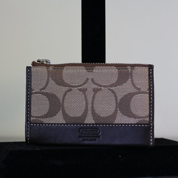 Coach Coin & Key Purse - Picture 1 of 4